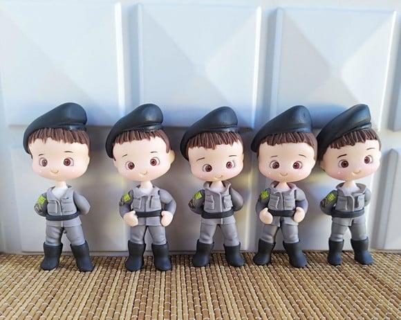 Apliques/lembrancinhas Policial em Biscuit