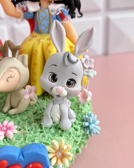Topo de Bolo Branca de Neve Luxo Personalizado em Biscuit
