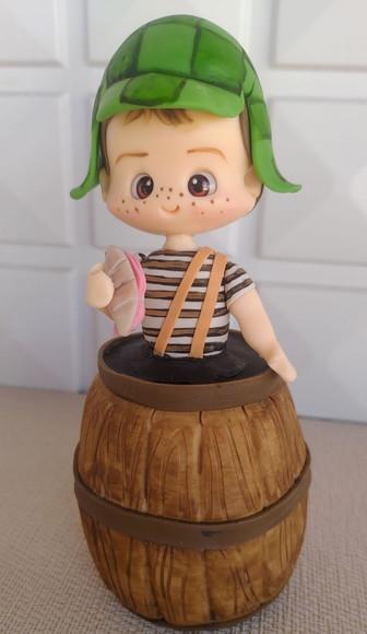 Topo de Bolo Chaves em Biscuit