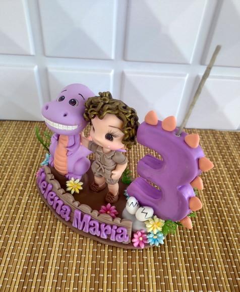 Topo de Bolo Dinossauro de Menina