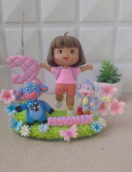 Topo de Bolo Dora Aventureira Personalizado em Biscuit