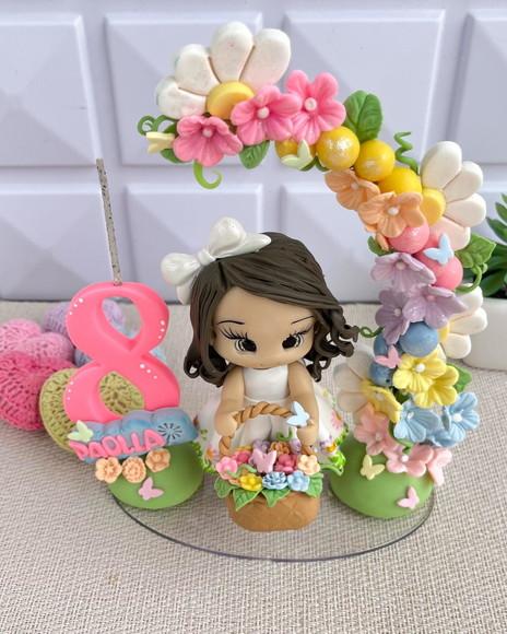 Topo de Bolo Jardim/ Flores Boneca Personalizada com Nome