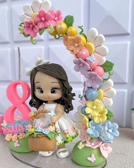 Topo de Bolo Jardim/ Flores Boneca Personalizada com Nome