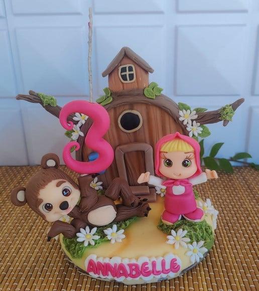 Topo de Bolo Menina e Urso em Biscuit