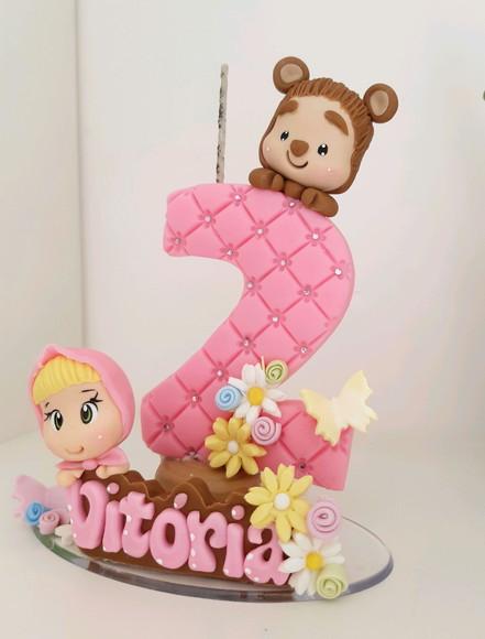 Topo de Bolo Menina e Urso em Biscuit