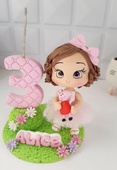 Topo de Bolo Menina Porquinha