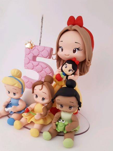 Topo de Bolo Princesas em Biscuit