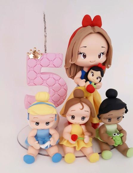 Topo de Bolo Princesas em Biscuit