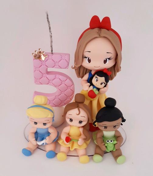 Topo de Bolo Princesas em Biscuit
