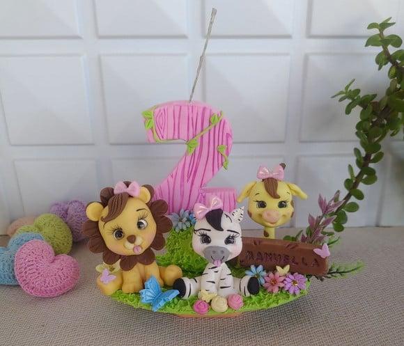 Topo de Bolo Safari Rosa em Biscuit