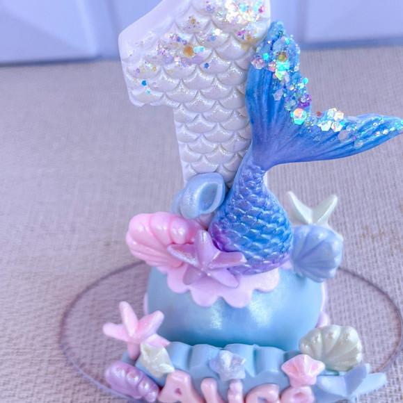Topo de Bolo Vela Sereia Personalizada em Biscuit