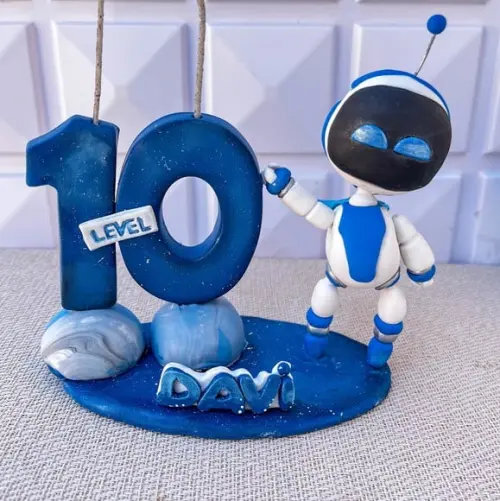 Astro Boot com Vela Personalizada ? Topo de Bolo em Biscuit