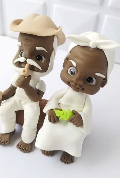 Casal de Pretos Velhos em Biscuit