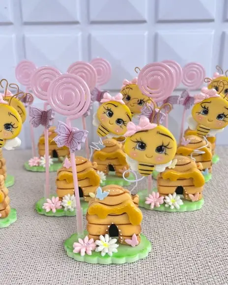 Lembrancinha Abelhinha Porta Recado em Biscuit Tema Jardim