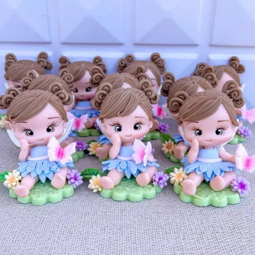 Lembrancinha Jardim das Borboletas Personalizada em Biscuit