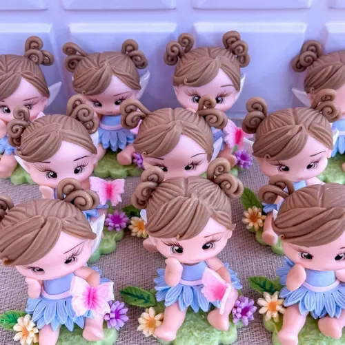 Lembrancinha Jardim das Borboletas Personalizada em Biscuit