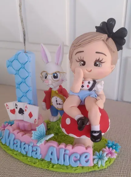 Topo de Bolo Alice no Pais das Maravilhas