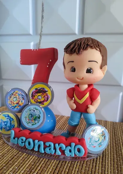 Topo de Bolo Blay Beyblade