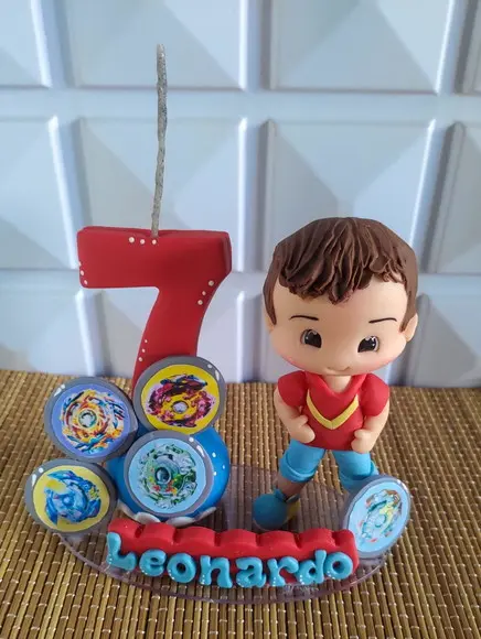 Topo de Bolo Blay Beyblade