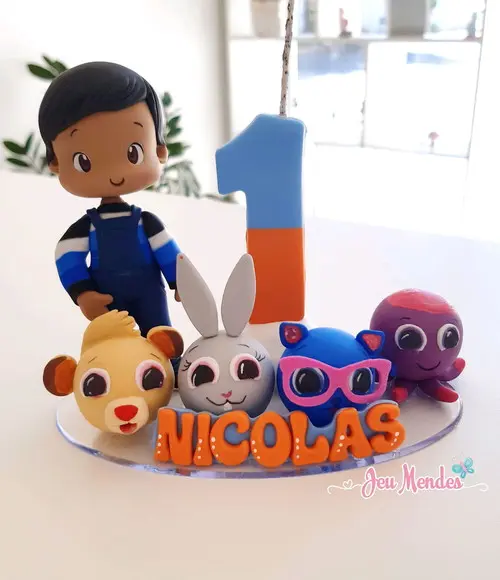 Topo de Bolo Bolo Fofos em Biscuit