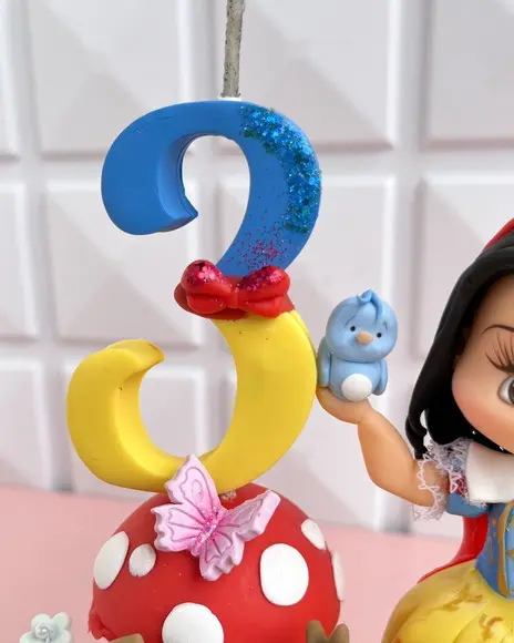 Topo de Bolo Branca de Neve Luxo Personalizado em Biscuit
