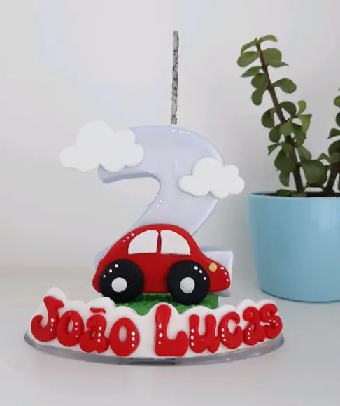 Topo de Bolo Carrinho em Biscuit