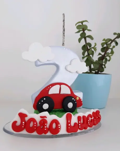 Topo de Bolo Carrinho em Biscuit