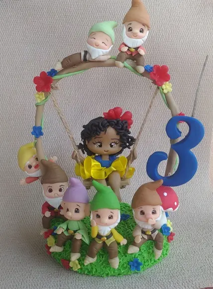 Topo de Bolo Branca de Neve no Balanço