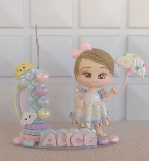 Topo de Bolo Chuva de Amor em Biscuit