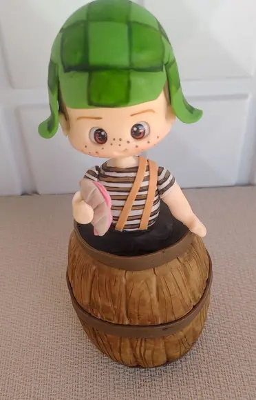 Topo de Bolo Chaves em Biscuit