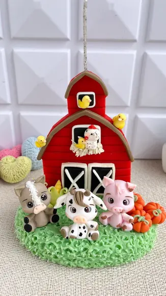 Topo de Bolo Fazendinha em Biscuit Personalizado