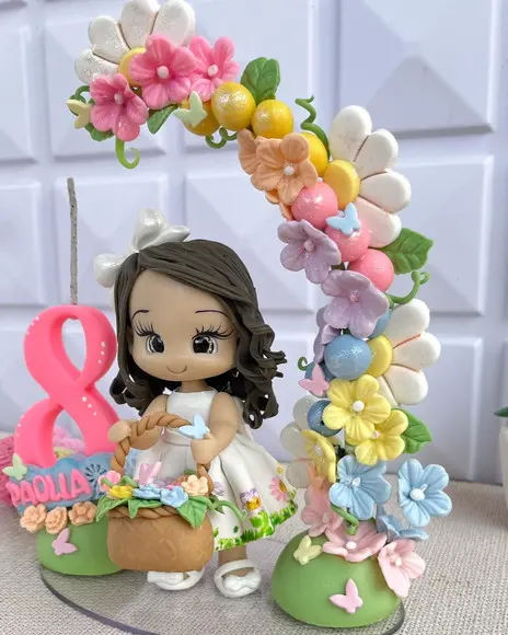 Topo de Bolo Jardim/ Flores Boneca Personalizada com Nome