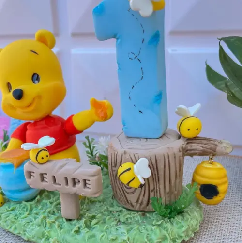 Topo de Bolo Ursinho Pooh em Biscuit