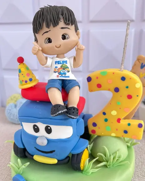 Topo Léo Caminhão Biscuit Personalizado Nome Idade