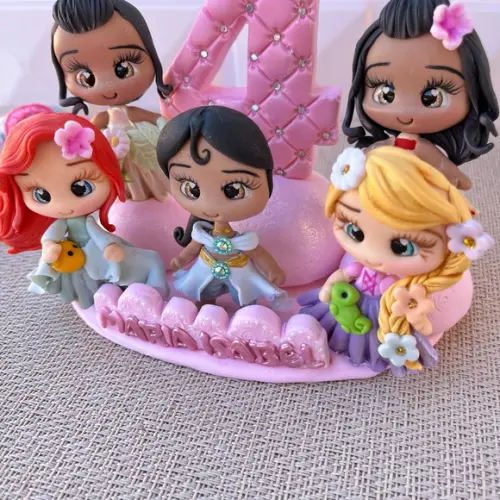 Vela Personalizada com Princesas