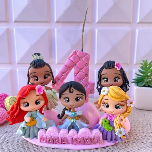 Vela Personalizada com Princesas