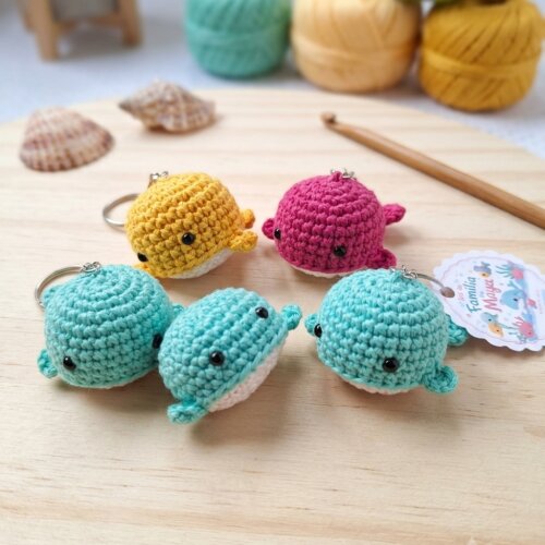 kit 10 Chaveiro mini Baleia Amigurumi em Crochê Artesanal | Lembrancinha | mobile