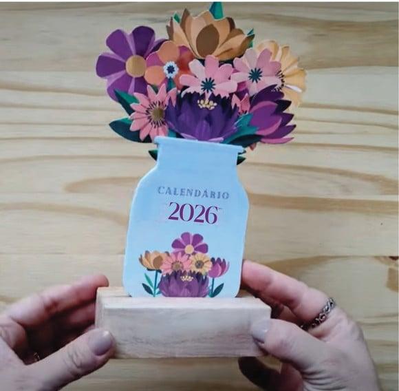 Arquivo Digital Mini Calendário Vaso de Flores com Base 2026