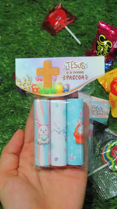 Arquivo digital Porta Batom com lapela páscoa cristã