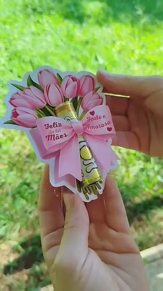 Arquivo Digital Porta Batom Buquê de Flores Dia das Mães