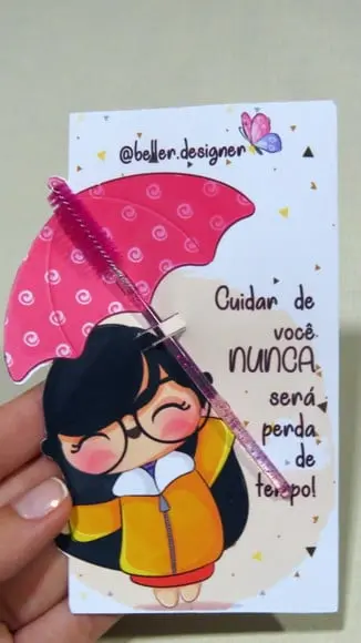 Arquivo Digital Card Porta Escova de Cílios Menina + Cuidado