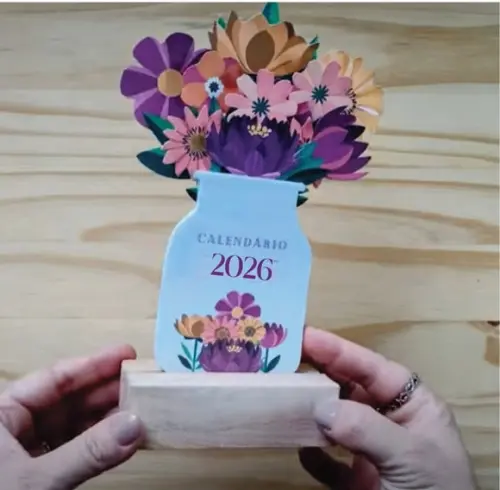Arquivo Digital Mini Calendário Vaso de Flores com Base 2026