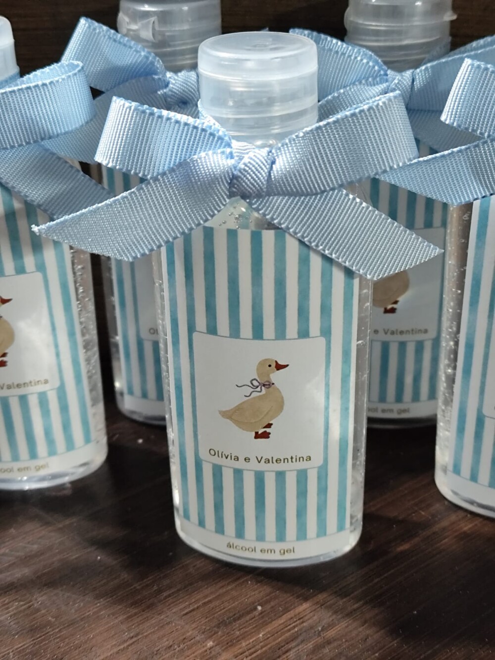 Lembrancinha álcool em gel 60 ml .