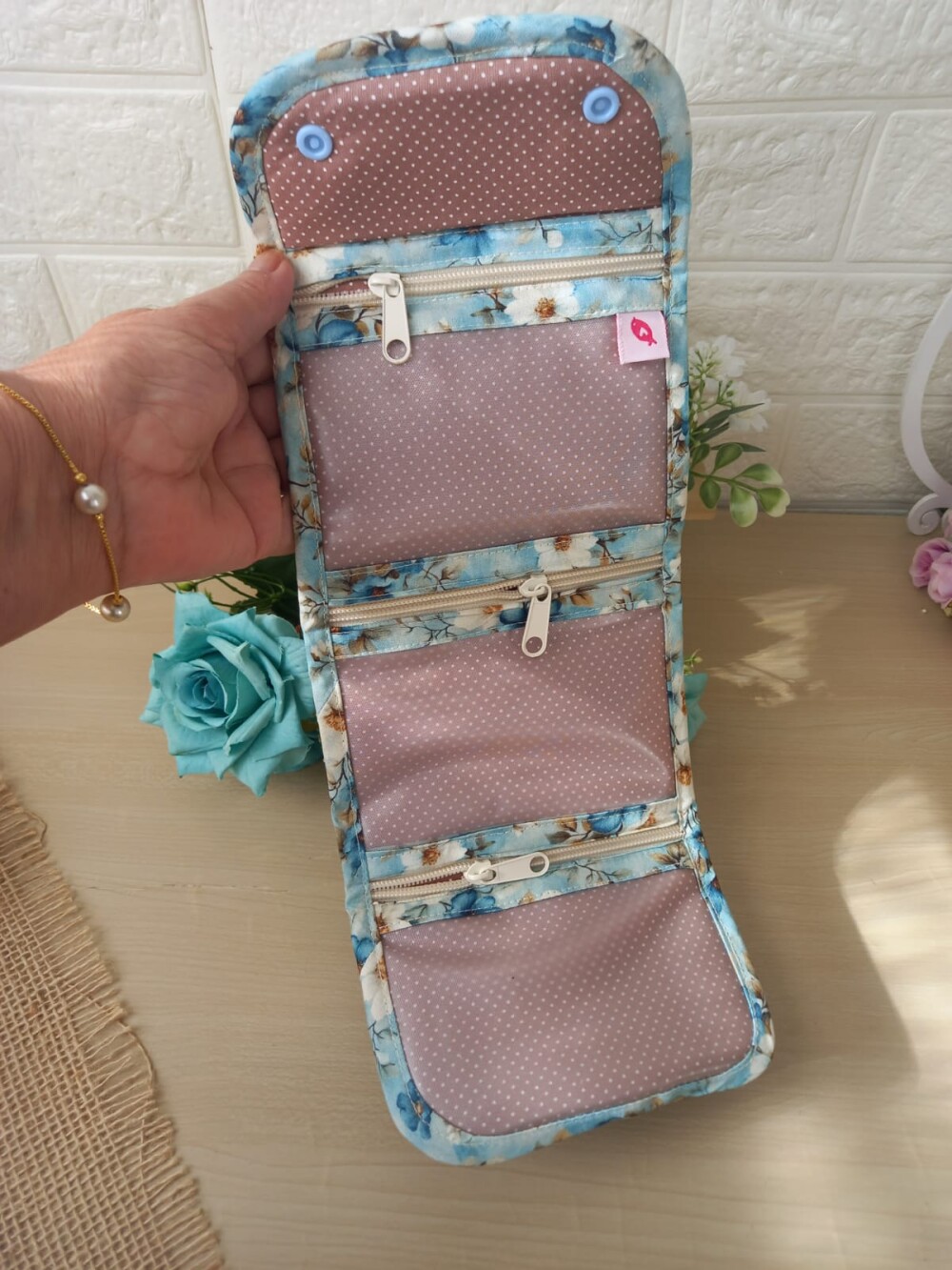 Necessaire Compacta Farmacinha Estojo Cuidados Essenciais