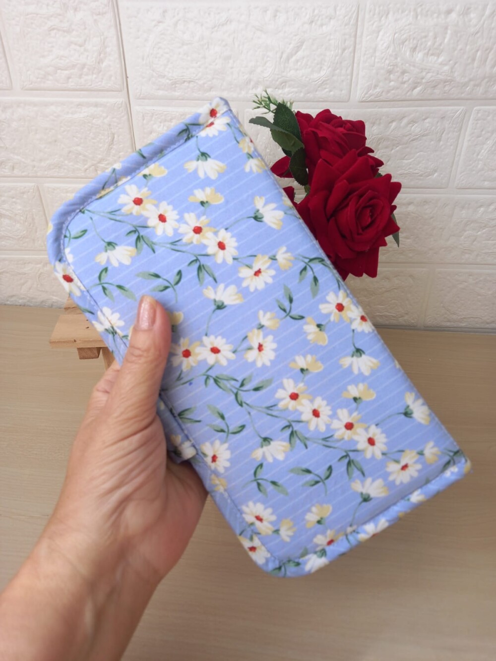 Necessaire Organizadora Porta Itens Higiene Bucal Com Toalha