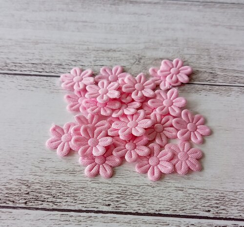Flor 2cm Prensada Pacote 100 Unidades para Artesanato Laços Lingerie Customização Roupa e Tiaras