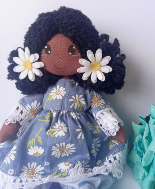 Boneca de Pano Artesanal Algodão Articulada Vestido Floral Azul 