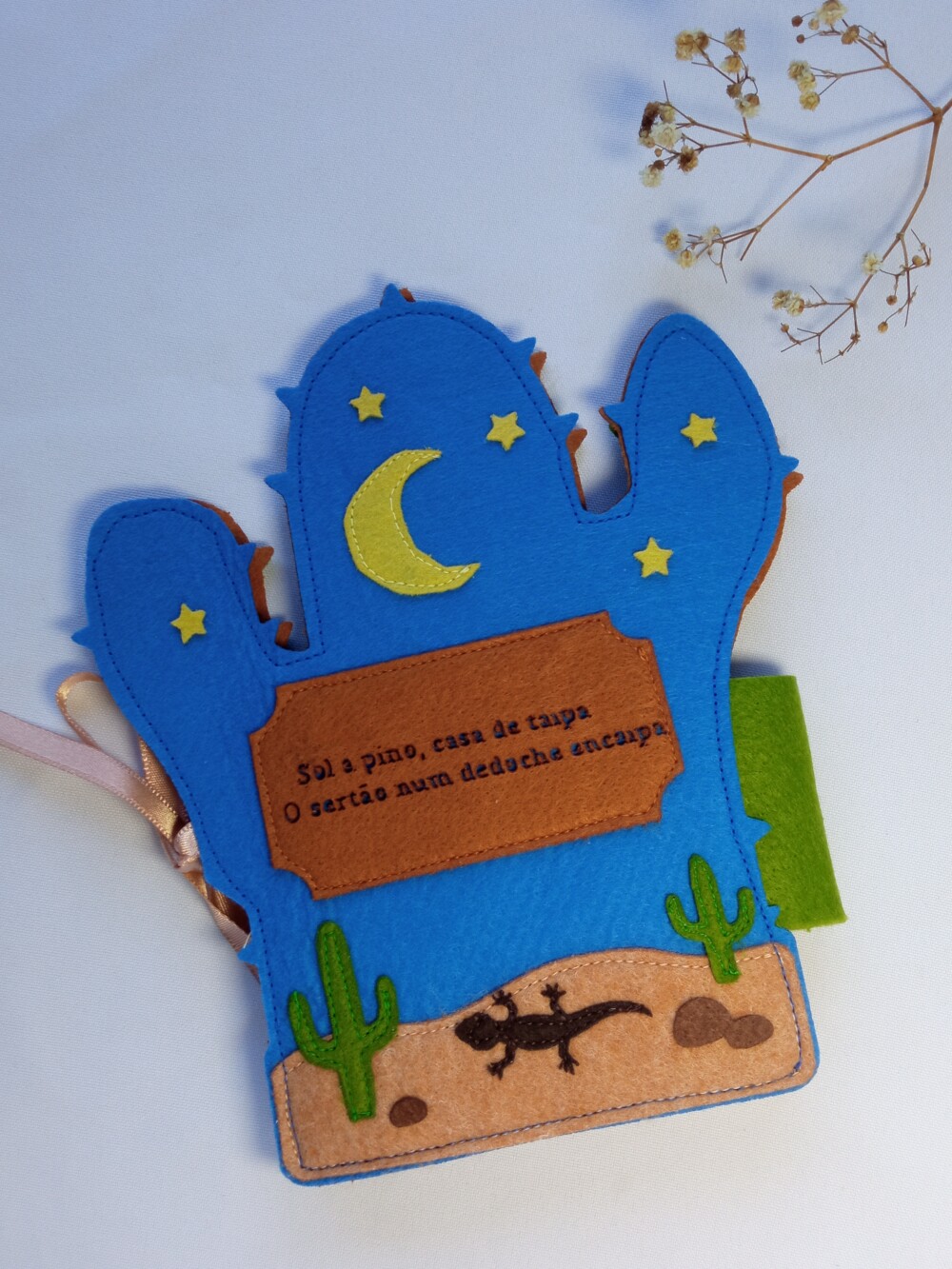 Livro Sensorial Sertão em Feltro : Cenário Cacto + 2 Dedoches