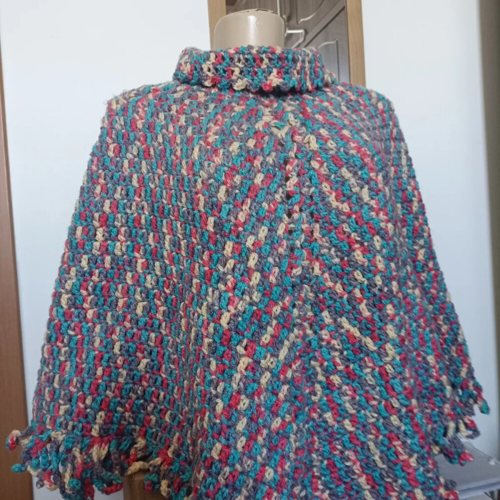 Poncho Capa em Crochê