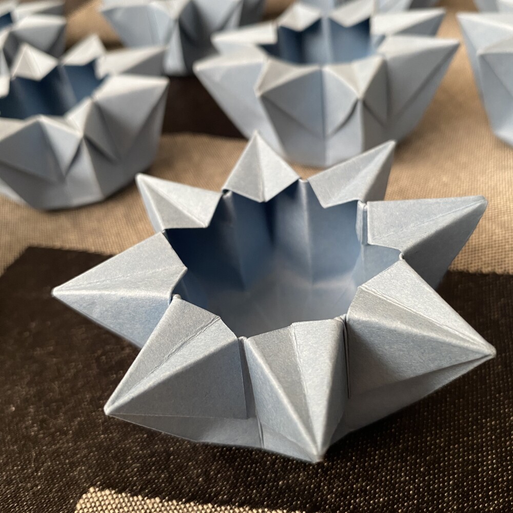 Forminha para Doces em Origami | Estrela 8 pontas